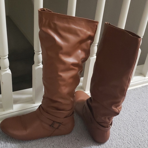 UnionBay Brown Boots - Picture 6 of 7